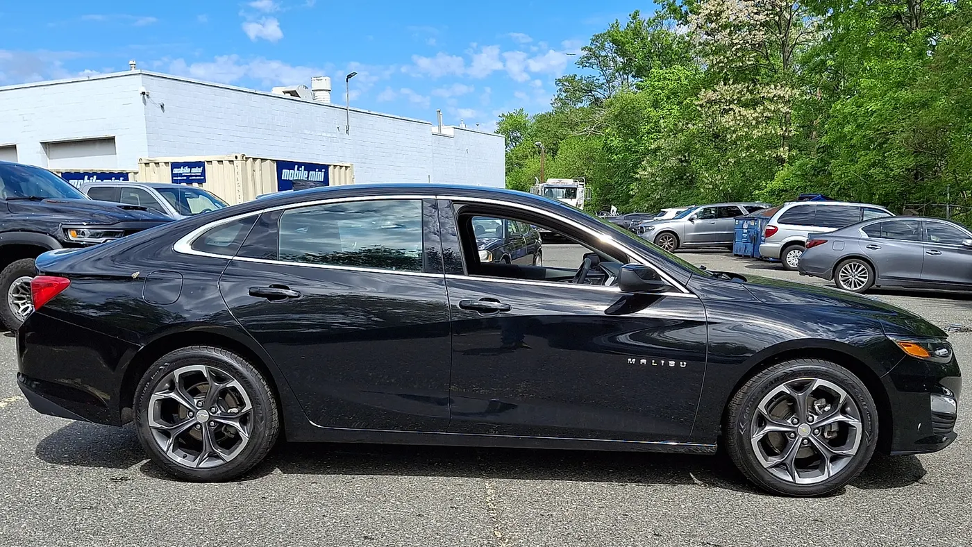 2024 Chevrolet Malibu LT