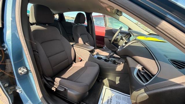 2025 Chevrolet Malibu LT