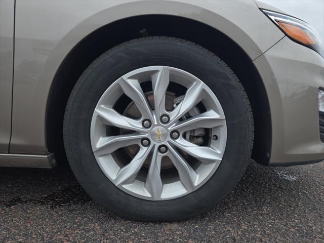 2025 Chevrolet Malibu LT — photo 1 of 24