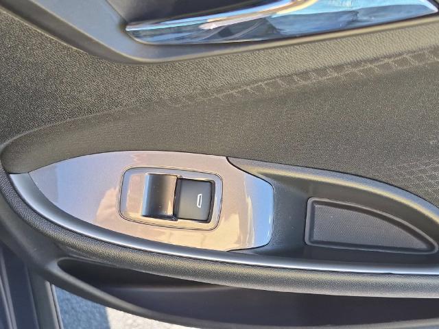 2025 Chevrolet Malibu - $19,995