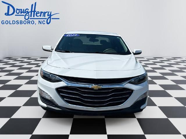 2019 Chevrolet Malibu - $16,299
