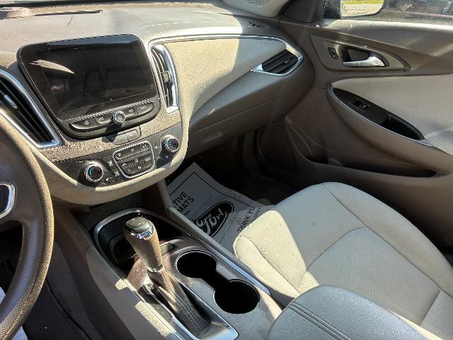 2020 Chevrolet Malibu - $13,995
