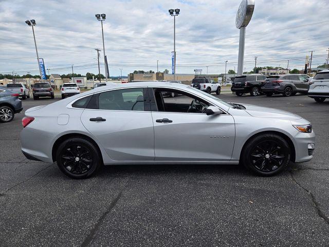 2022 Chevrolet Malibu - $17,194