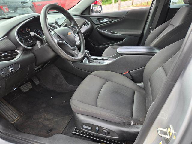 2022 Chevrolet Malibu - $17,194