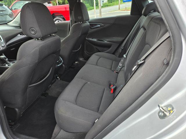 2022 Chevrolet Malibu - $17,194