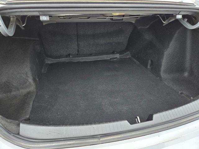 2022 Chevrolet Malibu - $17,194
