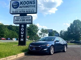 2022 Chevrolet Malibu with Northsky Blue Metallic Exterior