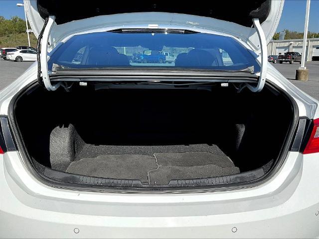 2024 Chevrolet Malibu - $17,699