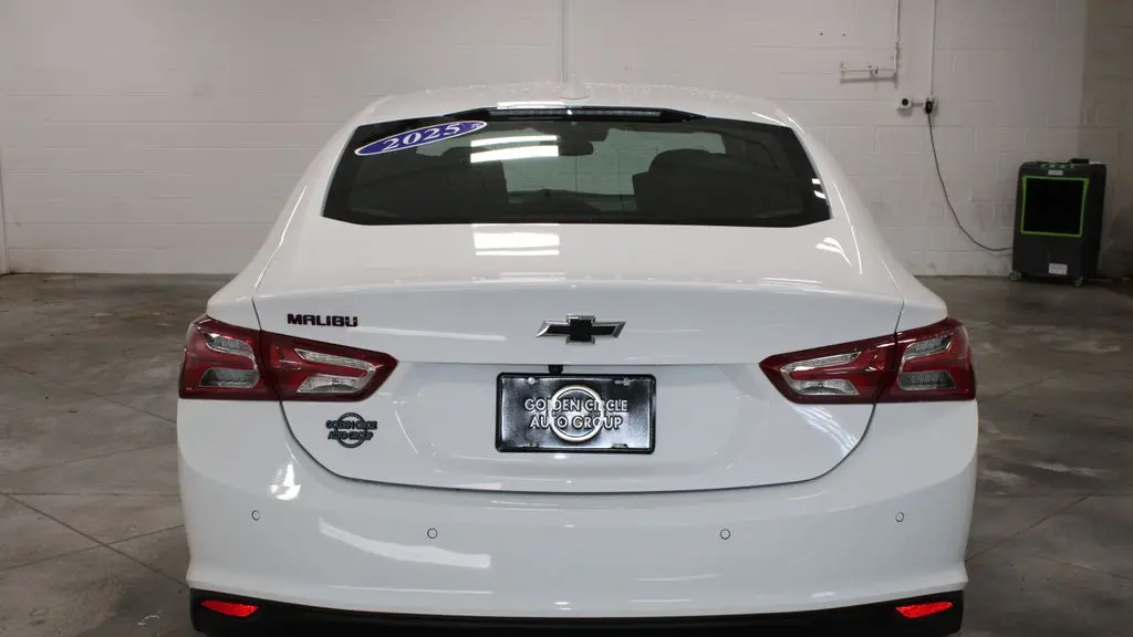 2025 Chevrolet Malibu LT