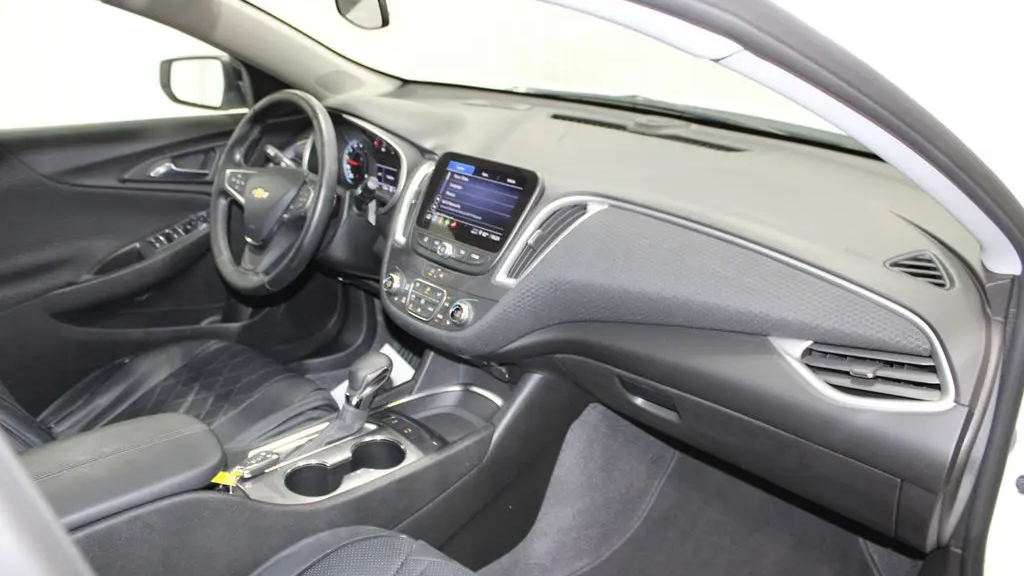 2025 Chevrolet Malibu LT