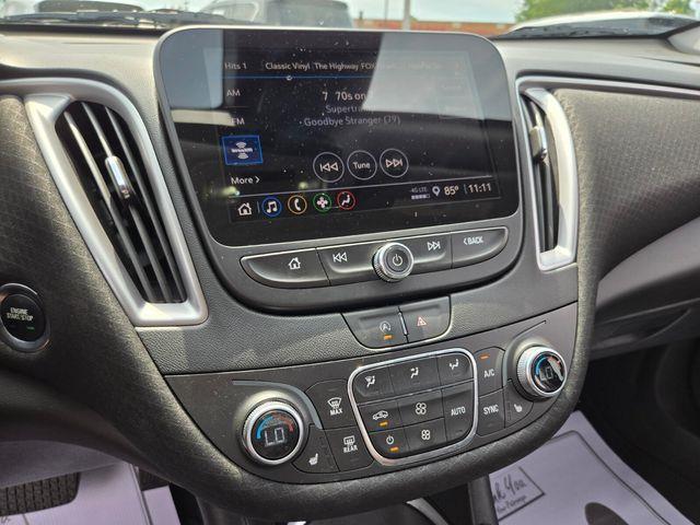2022 Chevrolet Malibu - $16,494
