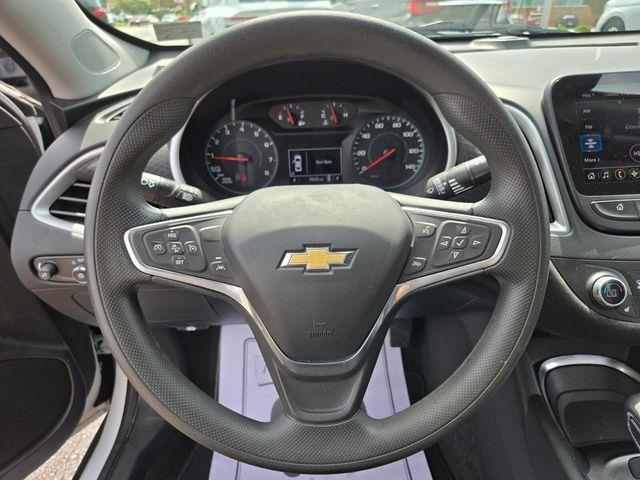 2022 Chevrolet Malibu - $16,494