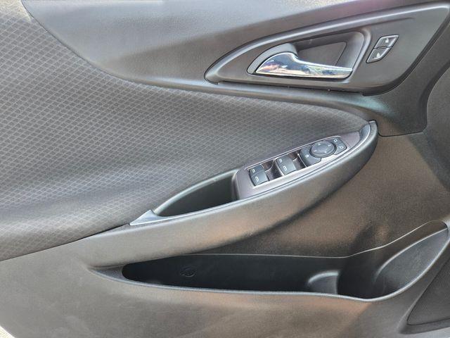2022 Chevrolet Malibu - $16,494
