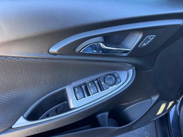 2023 Chevrolet Malibu - $17,824