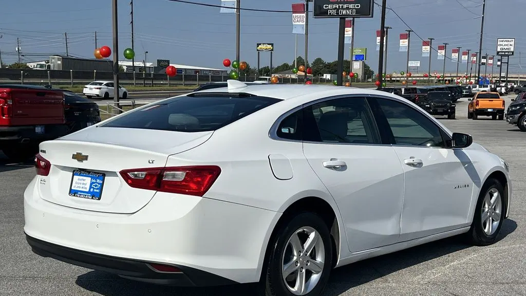 2024 Chevrolet Malibu LT