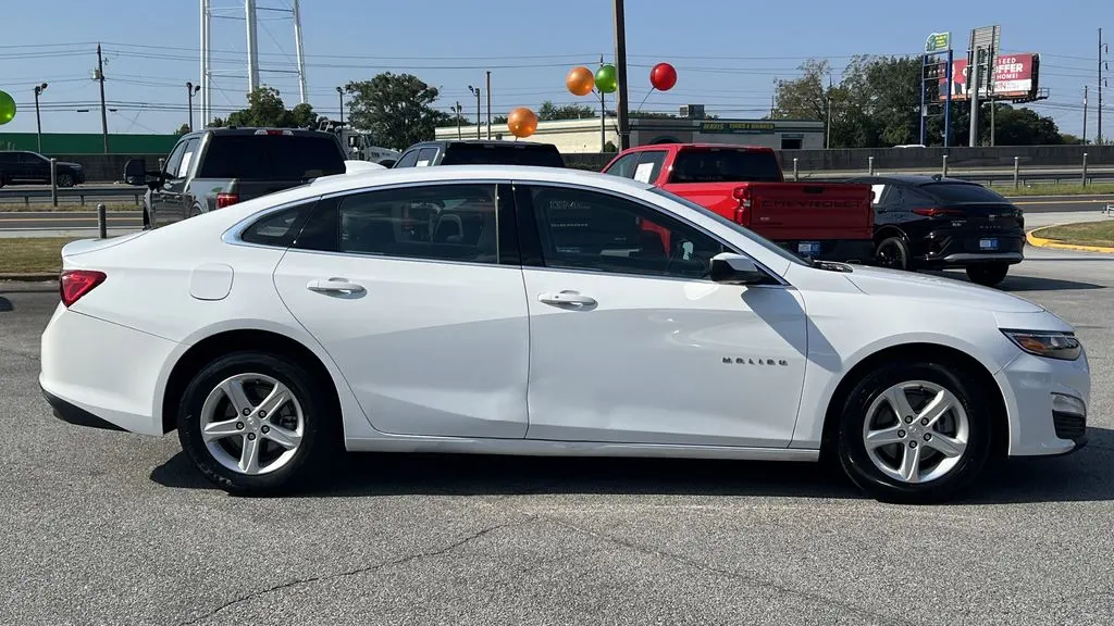 2024 Chevrolet Malibu LT