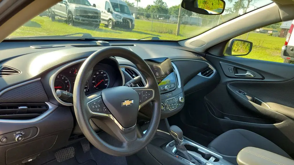 2024 Chevrolet Malibu LT