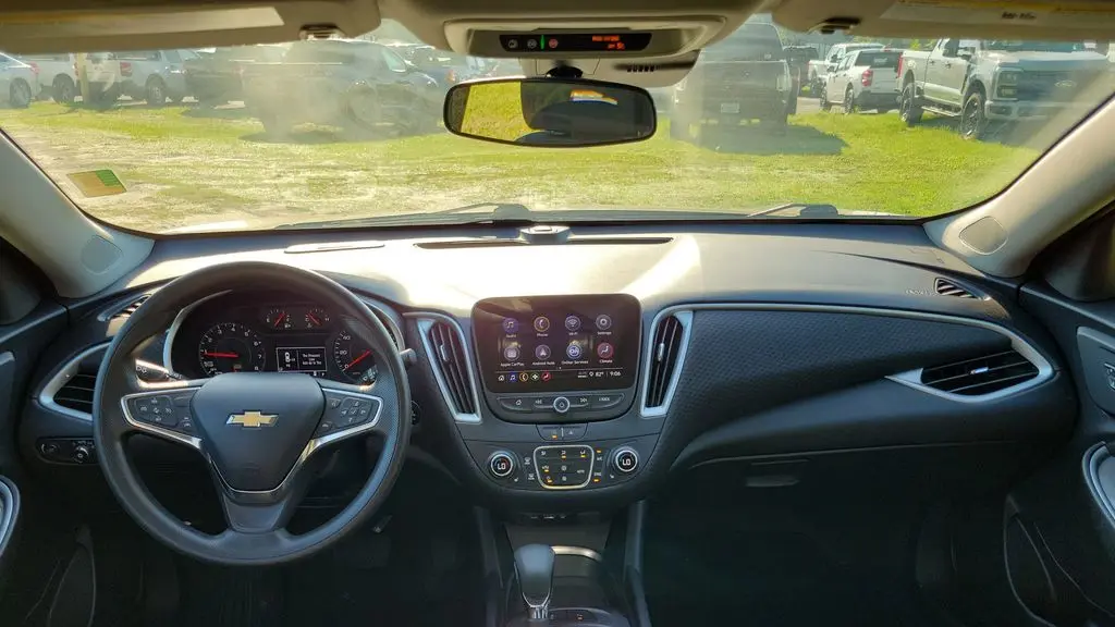 2024 Chevrolet Malibu LT