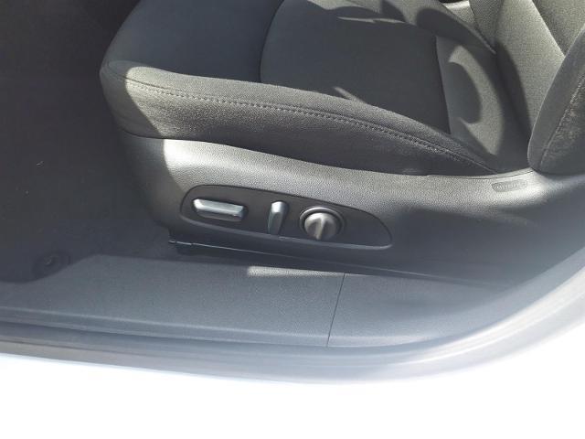 2024 Chevrolet Malibu - $17,995