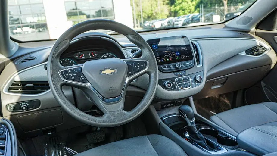2024 Chevrolet Malibu LT
