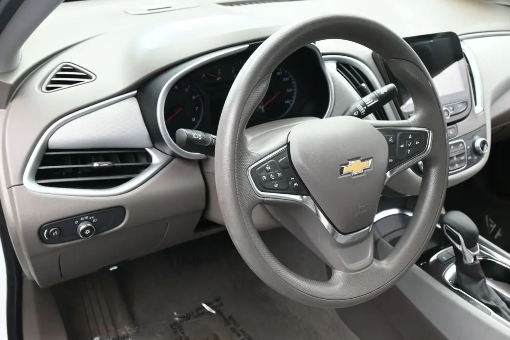 2024 Chevrolet Malibu - $14,188