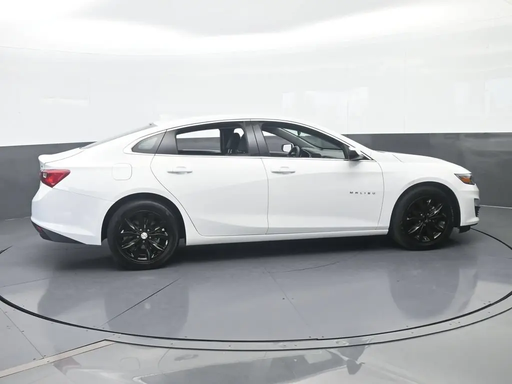 2024 Chevrolet Malibu - $13,734