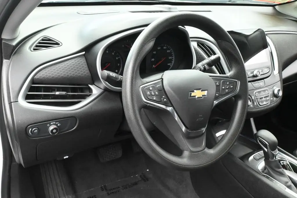 2024 Chevrolet Malibu - $13,734