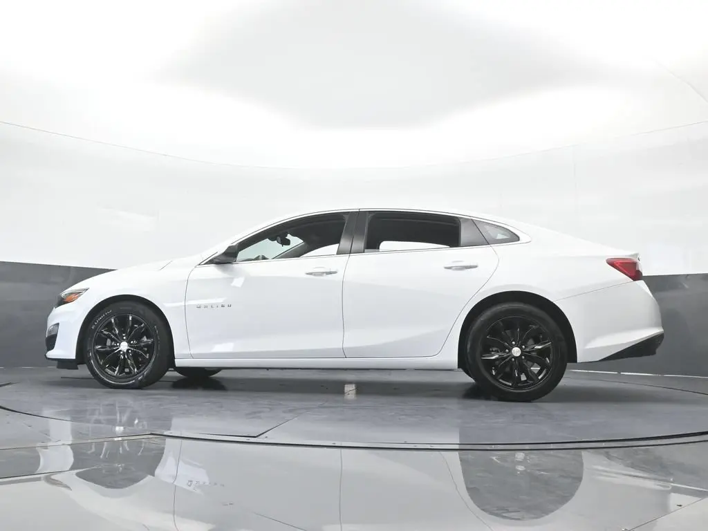 2024 Chevrolet Malibu - $13,734