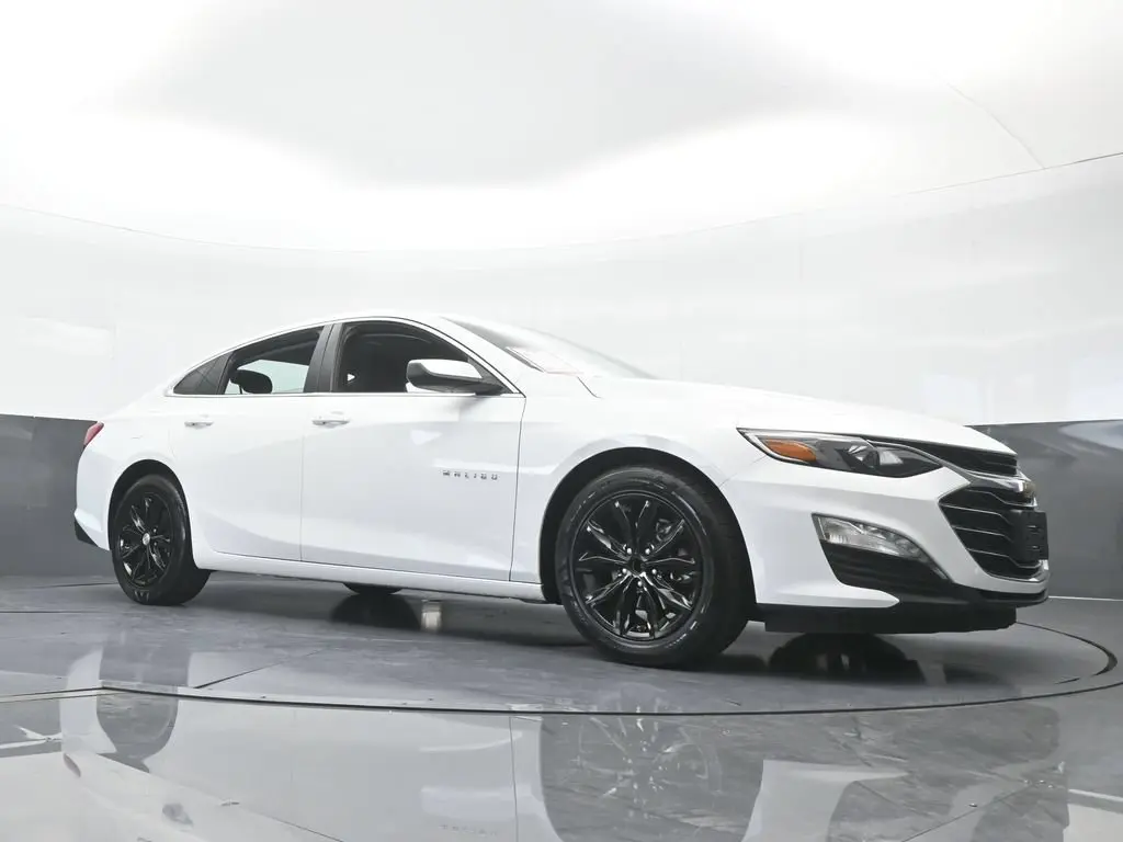 2024 Chevrolet Malibu - $13,734