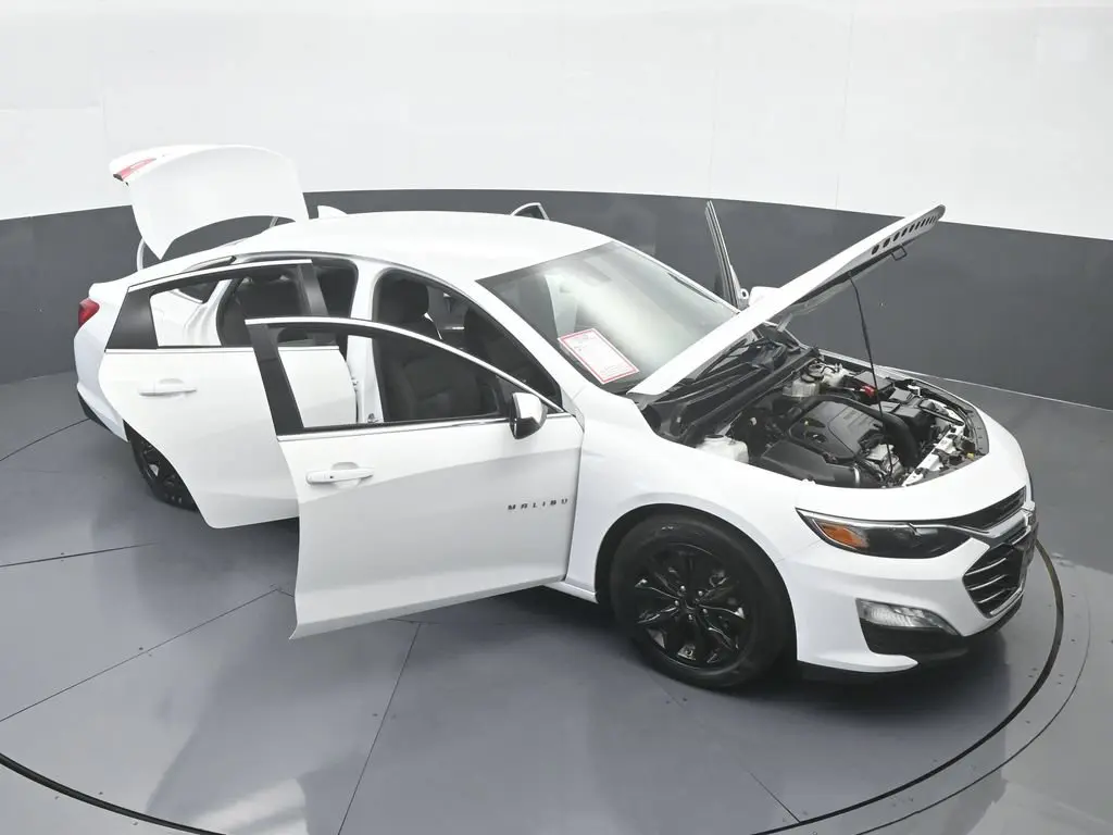 2024 Chevrolet Malibu - $13,734
