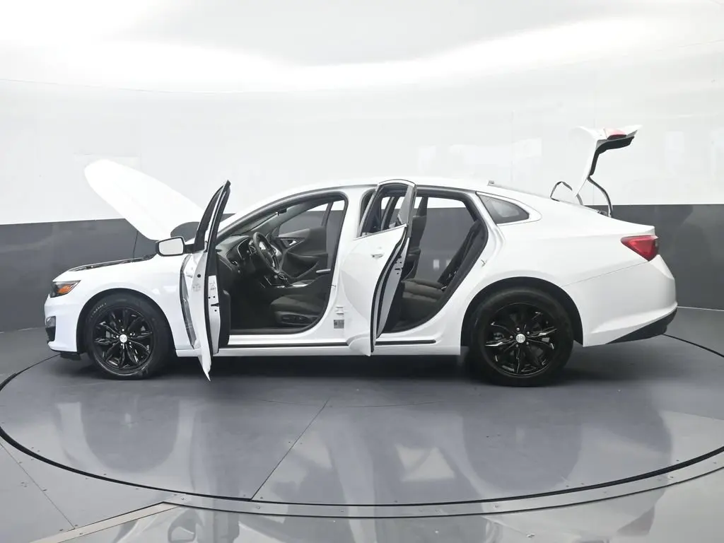 2024 Chevrolet Malibu - $13,734