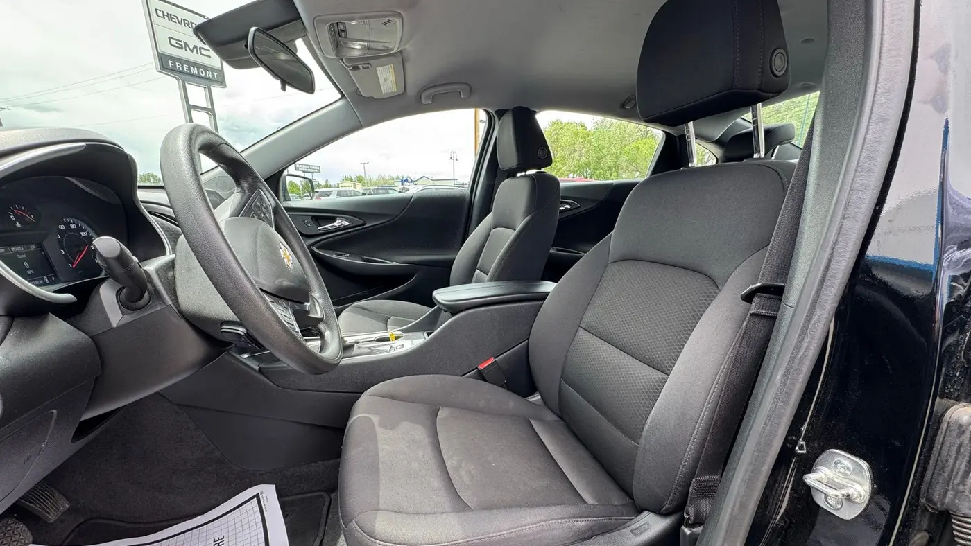 2025 Chevrolet Malibu LT