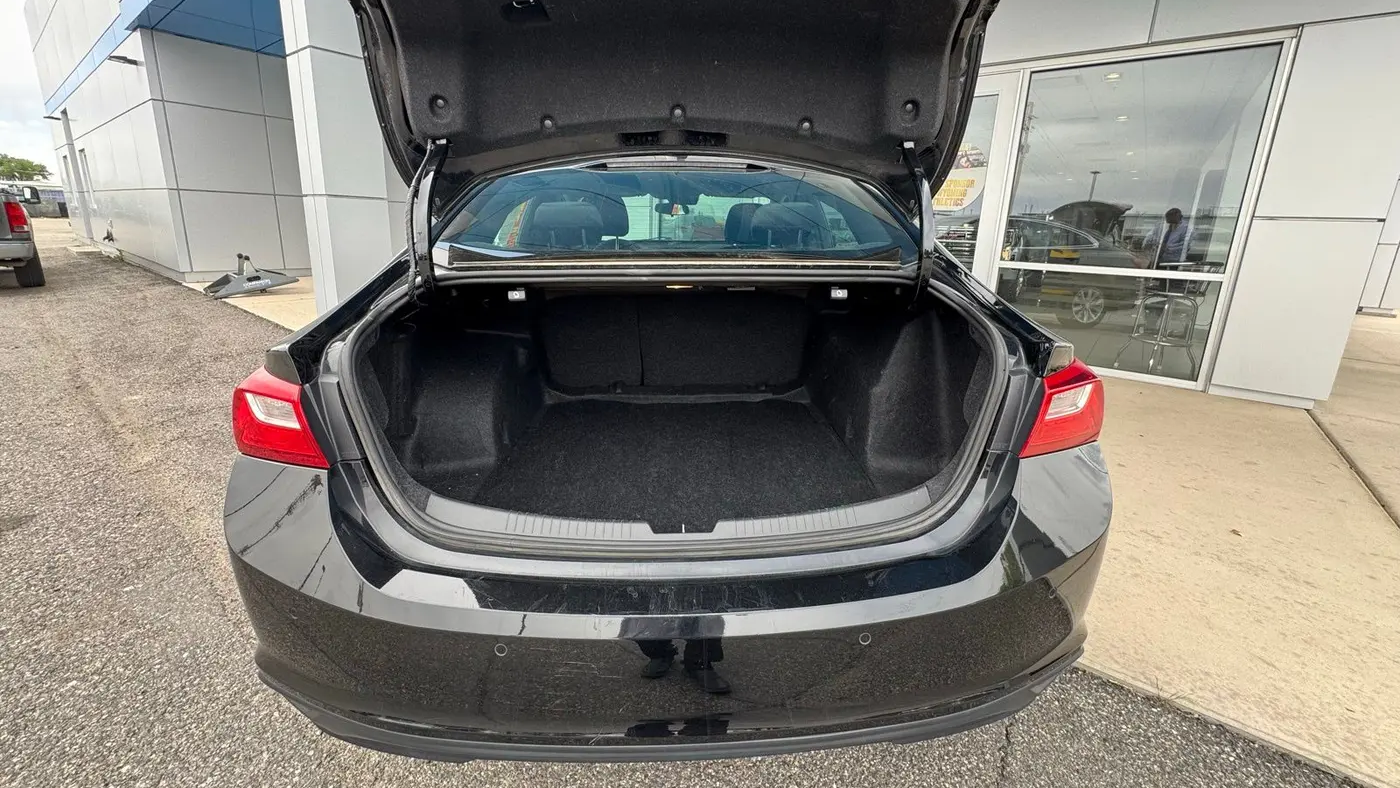 2025 Chevrolet Malibu LT