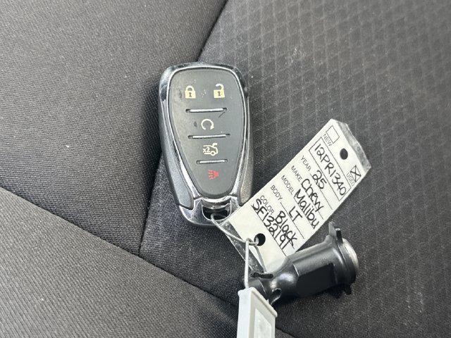 2025 Chevrolet Malibu - $17,985