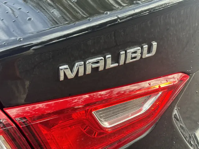 2025 Chevrolet Malibu - $17,985