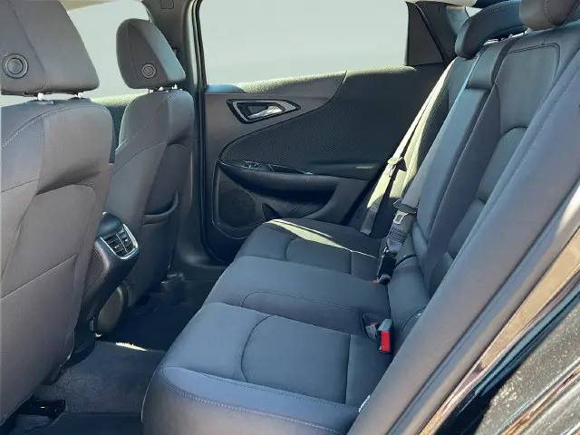 2025 Chevrolet Malibu - $17,985