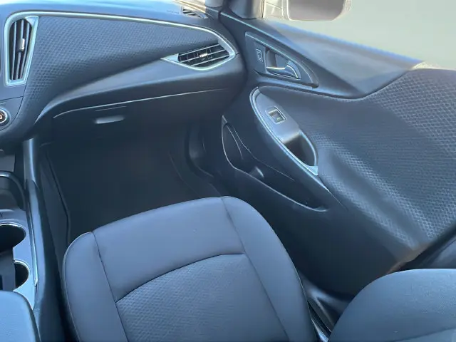 2025 Chevrolet Malibu - $17,985