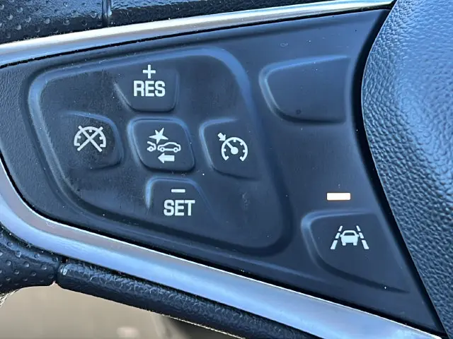 2025 Chevrolet Malibu - $17,985