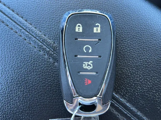 2025 Chevrolet Malibu - $17,985