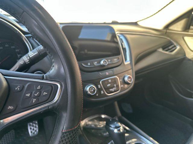 2017 Chevrolet Malibu - $13,685