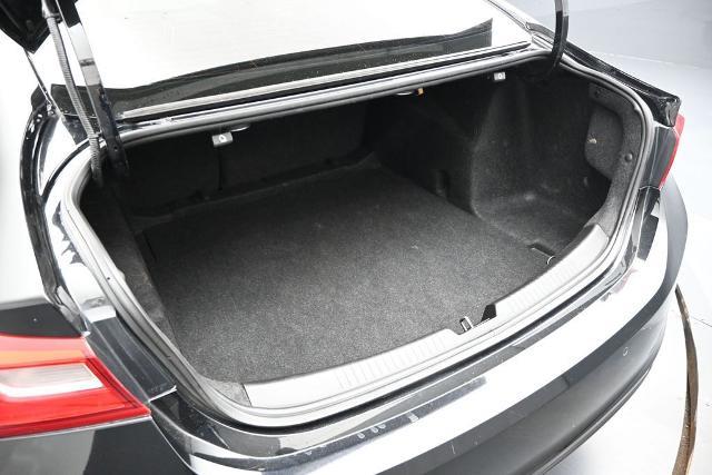 2017 Chevrolet Malibu - $13,685