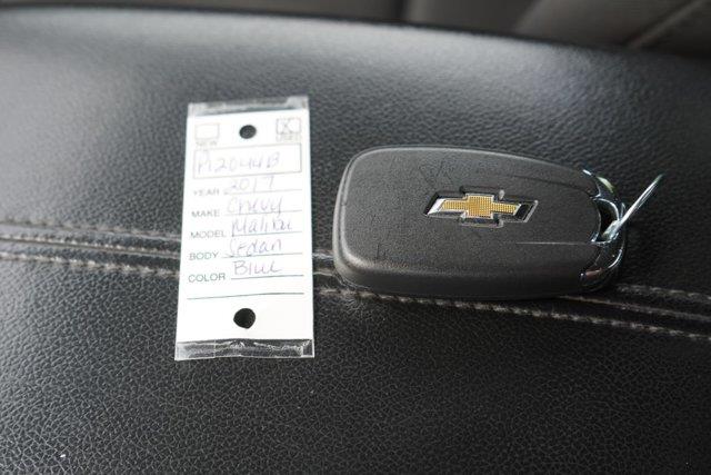 2017 Chevrolet Malibu - $9,500