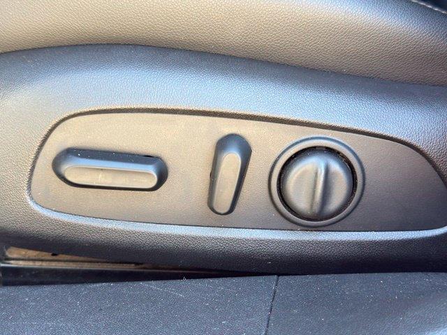 2016 Chevrolet Malibu - $11,813