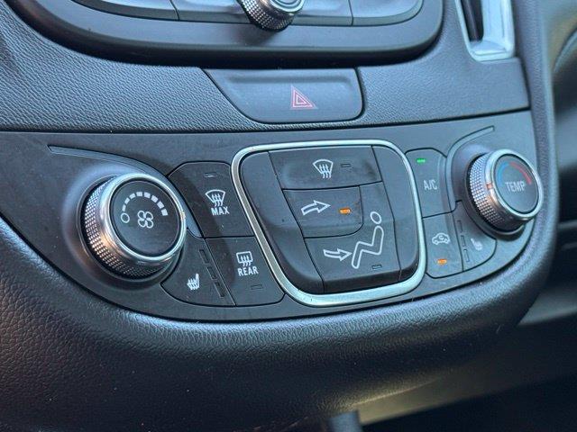 2016 Chevrolet Malibu - $11,813