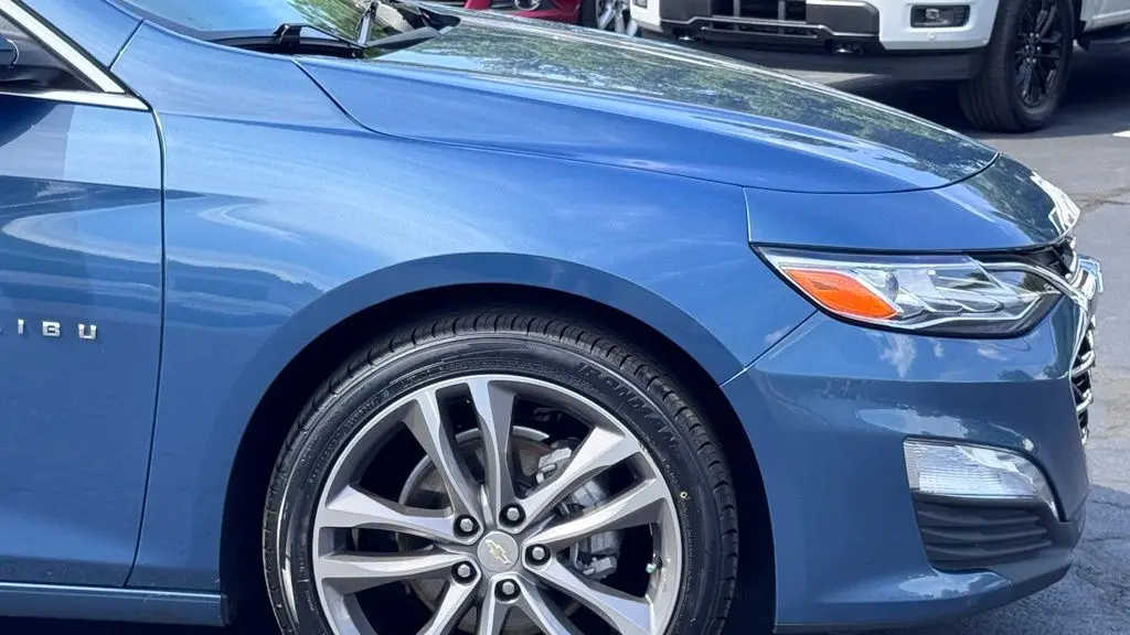 2024 Chevrolet Malibu LT