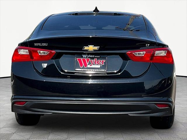 2017 Chevrolet Malibu - $11,057