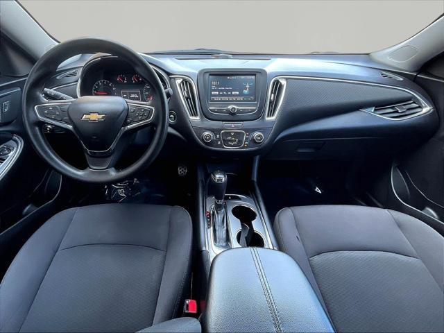 2017 Chevrolet Malibu - $11,057