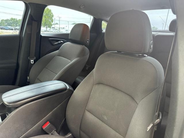 2017 Chevrolet Malibu - $9,000