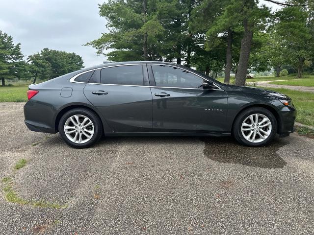 2017 Chevrolet Malibu - $9,000