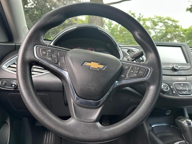 2017 Chevrolet Malibu - $9,000
